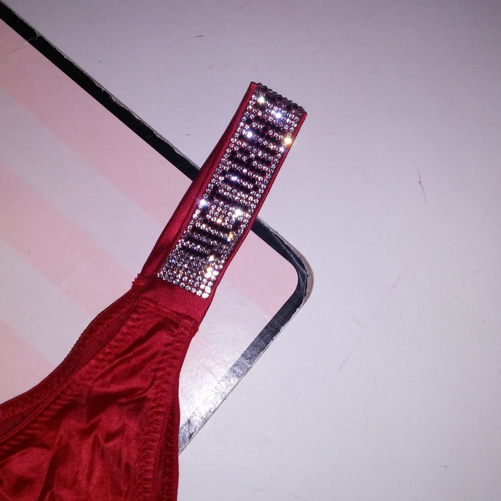 Victoria Secret Panty - Picture 12 of 13